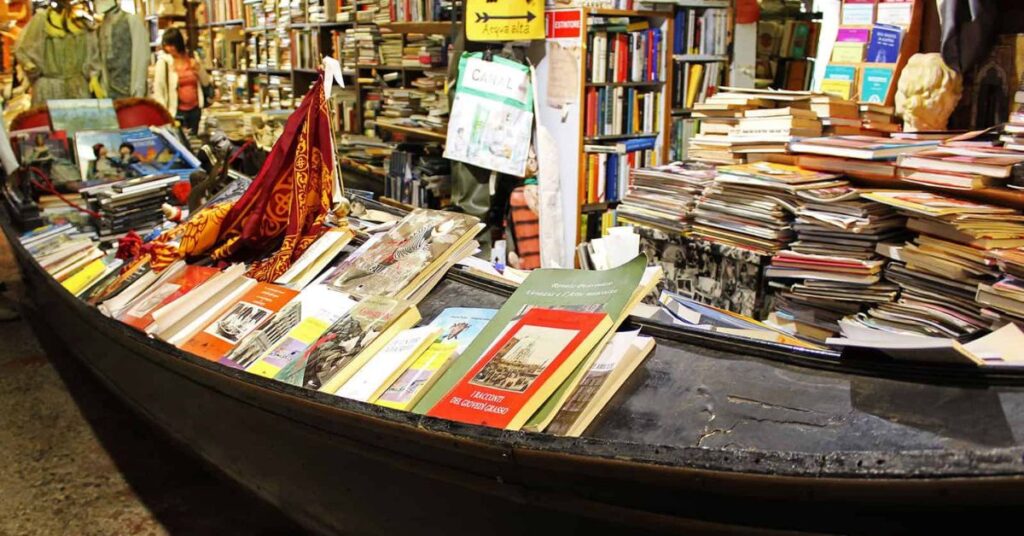 gondole librairie Acqua Alta venise