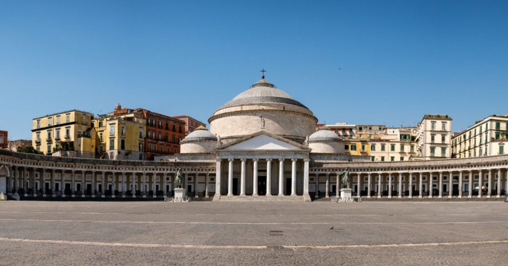 place du peuple naples