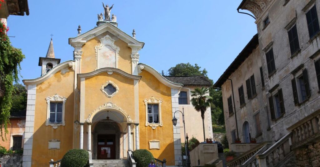 église Santa Maria Assunta orta san giulio